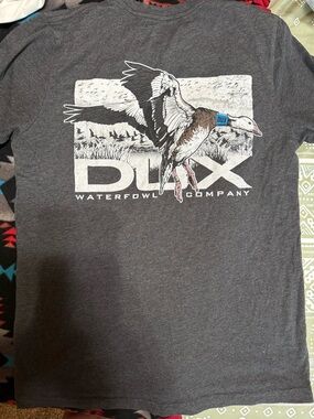 Dux Tshirt